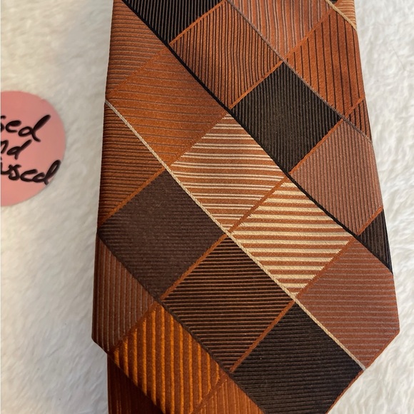 Axcess Men's Tie in Rich Brown Plaid - Picture 2 of 7